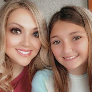 Meet your Posher, Lacy